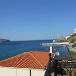 Mansion At Chora In Ándros